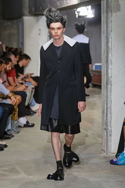 Look 4